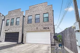927 W 25th St, Houston, TX 77008 - Photo 1