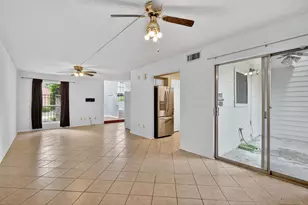 9204 Westwood Village Dr, Houston, TX 77036 - Photo 4