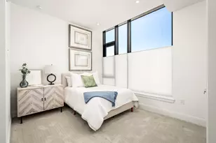 2323 W Main St, Houston, TX 77098 - Photo 14