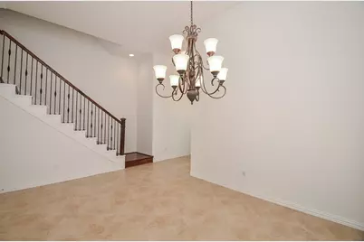 606 Floriencia St, Sugar Land, TX 77479 - Photo 8