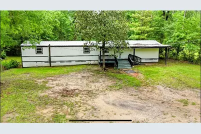 205 Collin Street, Livingston, TX 77351 - Photo 2