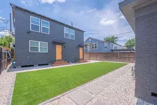 4202 Clay St, Houston, TX 77023 - Photo 2