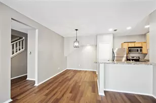 2023 Gentryside Dr, Houston, TX 77077 - Photo 6