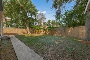 714 E Humble St, Baytown, TX 77520 - Photo 32