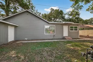 714 E Humble St, Baytown, TX 77520 - Photo 30