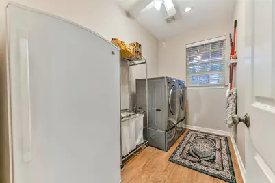 7703 Blimp Base Road, Hitchcock, TX 77563 - Photo 26