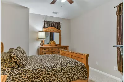 7703 Blimp Base Road, Hitchcock, TX 77563 - Photo 22