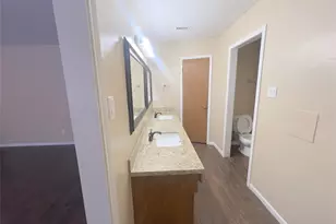 430 Breeze Park Dr, Houston, TX 77015 - Photo 12