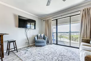 6102 Seawall Blvd, Galveston, TX 77551 - Photo 2