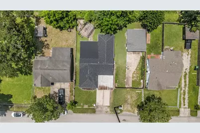 1913 Thonig Road, Houston, TX 77055 - Photo 38