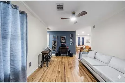 1913 Thonig Road, Houston, TX 77055 - Photo 20