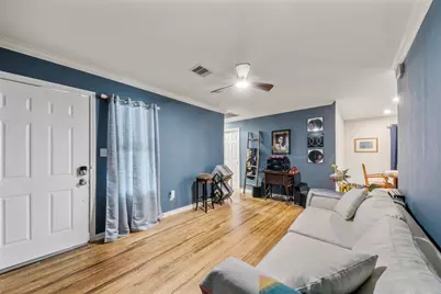 1913 Thonig Road, Houston, TX 77055 - Photo 6