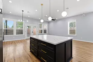 6476 T C Jester Blvd, Houston, TX 77091 - Photo 18