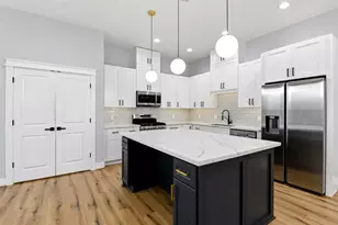 6476 T C Jester Blvd, Houston, TX 77091 - Photo 14