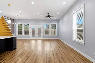 6476 T C Jester Blvd, Houston, TX 77091 - Photo 12
