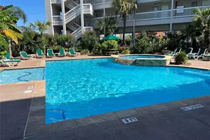 6102 Seawall Blvd, Galveston, TX 77551 - Photo 18