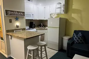 6102 Seawall Blvd, Galveston, TX 77551 - Photo 10
