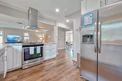 10601 Willowgrove Drive, Houston, TX 77035 - Photo 12