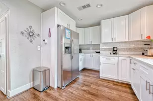 10601 Willowgrove Dr, Houston, TX 77035 - Photo 12