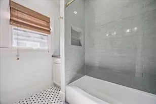 1124 Dunbar St, Houston, TX 77009 - Photo 18