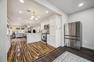 1124 Dunbar St, Houston, TX 77009 - Photo 12