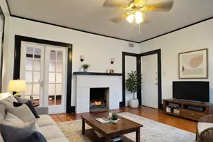 614 Peden St, Houston, TX 77006 - Photo 1