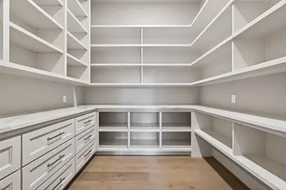 26 Valley Forge Drive, Houston, TX 77024 - Photo 14