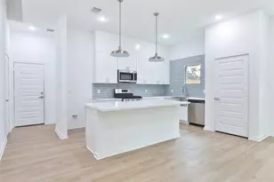 9339 Lavender St, Houston, TX 77016 - Photo 4