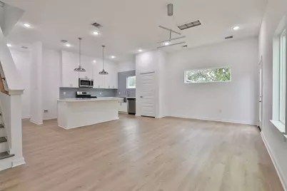 9339 Lavender St, Houston, TX 77016 - Photo 8
