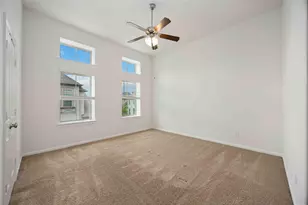 4012 Centre Valley Ln, Houston, TX 77043 - Photo 20