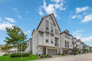 4012 Centre Valley Ln, Houston, TX 77043 - Photo 2