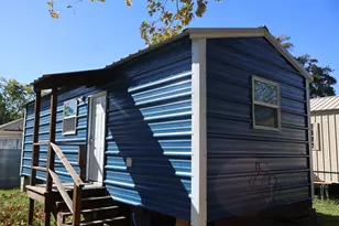 4414 13th St, Bacliff, TX 77518 - Photo 2