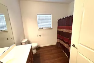 415 Bay St N, Texas City, TX 77590 - Photo 6