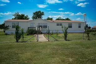 345 E Main St, Marquez, TX 77865 - Photo 12
