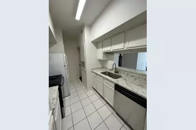 2025 Augusta Drive #203, Houston, TX 77057 - Photo 6
