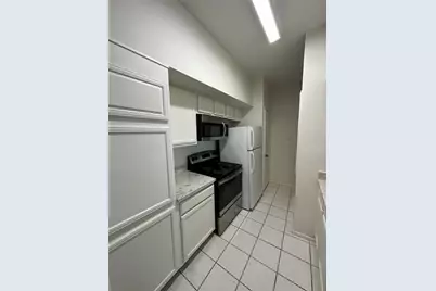 2025 Augusta Drive #203, Houston, TX 77057 - Photo 4