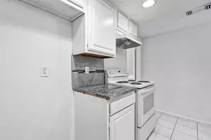 16238 Sierra Grande Dr, Houston, TX 77083 - Photo 10
