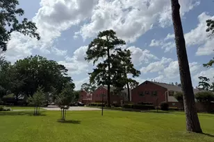 12743 Huntingwick Dr, Houston, TX 77024 - Photo 16