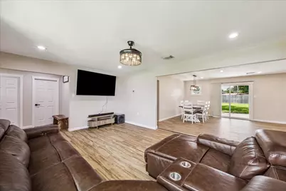 405 N Fulton Street, Texas City, TX 77591 - Photo 2