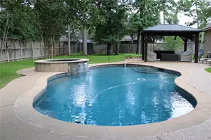 130 E Lasting Spring Cir, Spring, TX 77389 - Photo 2