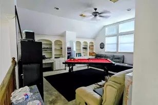 9911 Chalford Dr, Sugar Land, TX 77498 - Photo 8