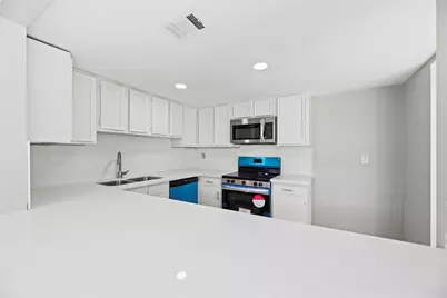 2212 Shadowdale Drive #358, Houston, TX 77043 - Photo 8