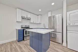 5609 Denmark St, Houston, TX 77028 - Photo 6