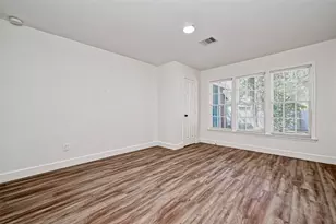 5609 Denmark St, Houston, TX 77028 - Photo 8