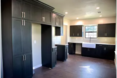 428 Van Molan Street, Houston, TX 77022 - Photo 16