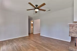 500 Smith St, Clute, TX 77531 - Photo 8
