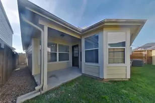 810 Forest Hillside Ln, Houston, TX 77067 - Photo 16