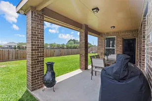 11810 Pearl Ln, Mont Belvieu, TX 77535 - Photo 8