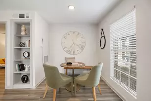 1888 Brittmoore Rd, Houston, TX 77043 - Photo 4