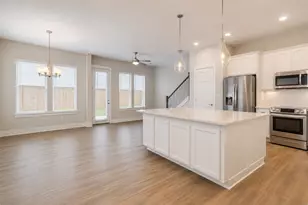 966 Ford Pines Ln, Houston, TX 77091 - Photo 12